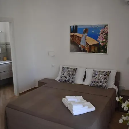 Castellammare Bed & Breakfast