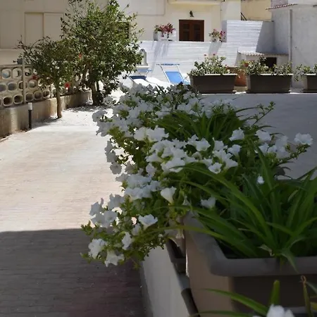Lastracu Alojamento de Acomodação e Pequeno-almoço Castellammare del Golfo