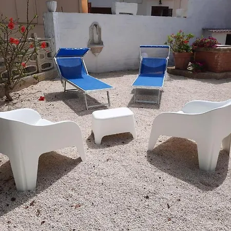Lastracu לינה וארוחת בוקר קאסטלמארה דל גולפו
