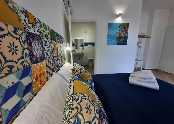 Alojamento de Acomodação e Pequeno-almoço Lastracu